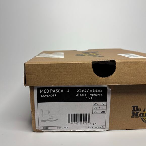 Dr. Martens Junior 1460 Pascal Leather Boots in Lavender Metallic Virginia Diva - Picture 9 of 9